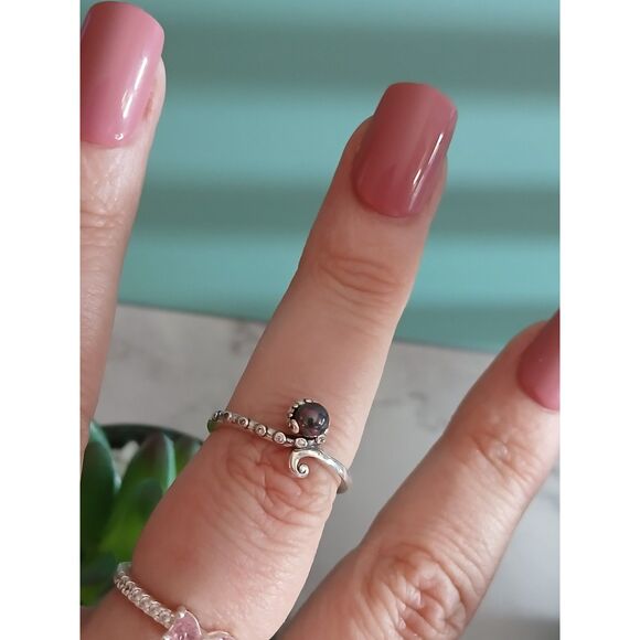 Disney The Little Mermaid Ursula Ring S925 ALE Luminous Purple Pearl & Tentacles - Picture 7 of 13